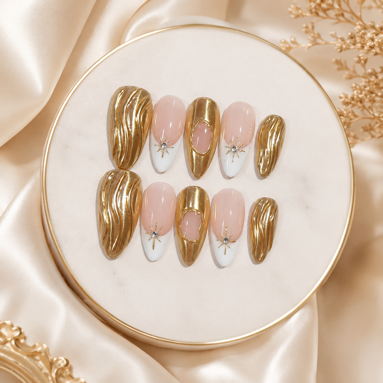 Gilded Muse | Luxury Press-On Nails